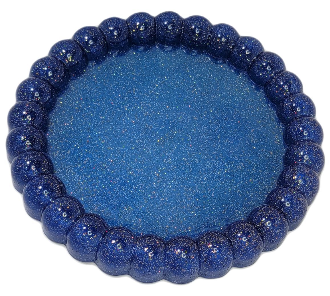 Trinket dish, bowls, and scallop shells