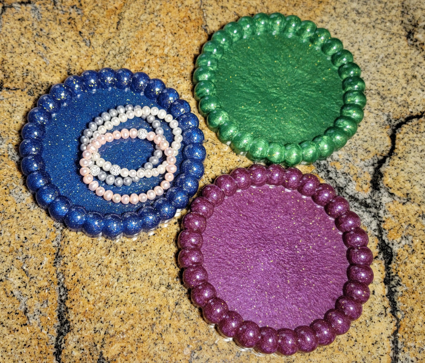 Trinket dish, bowls, and scallop shells